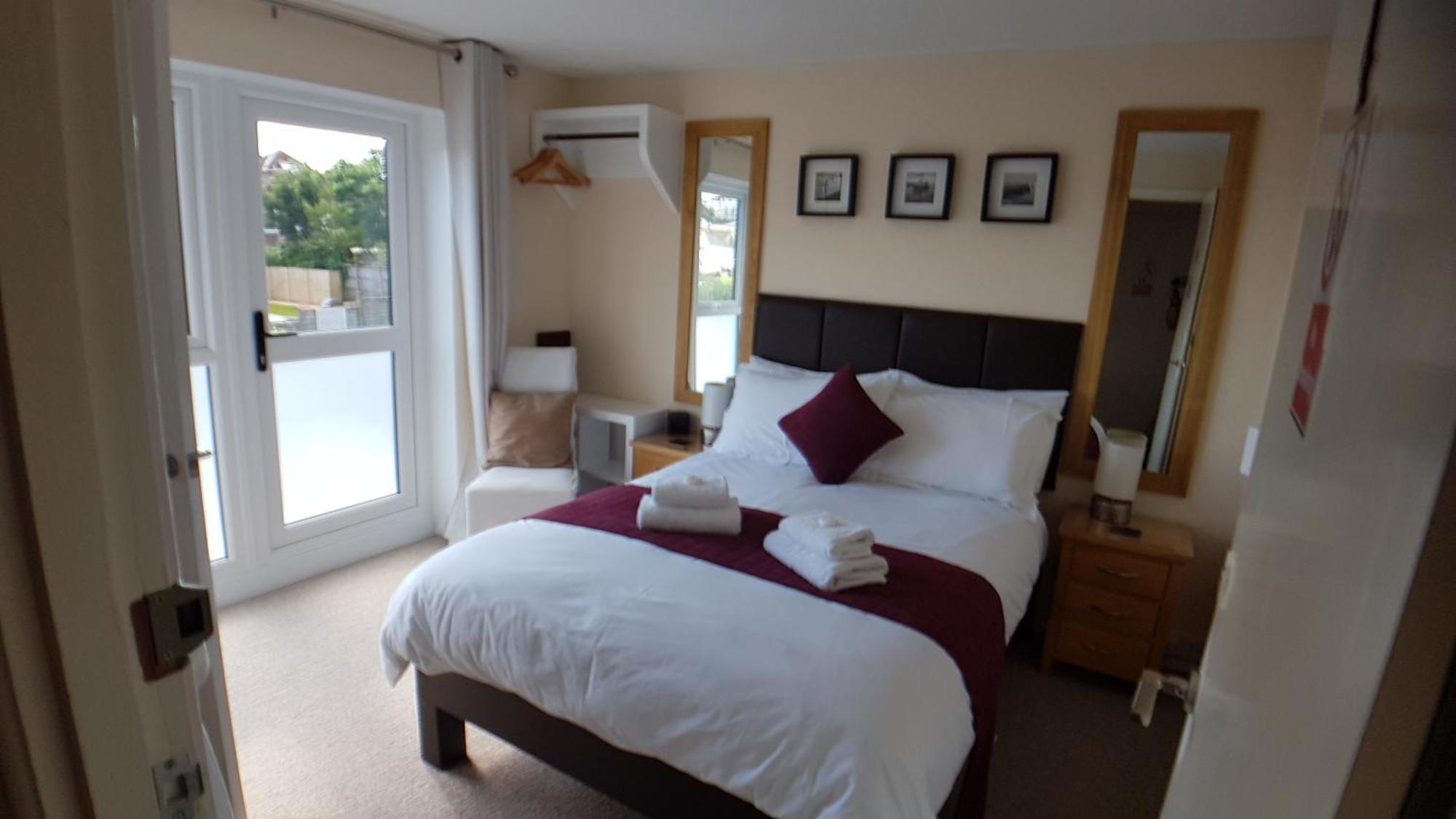 Charnwood Guest House Lyme Regis Cameră foto